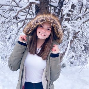 Meet your Posher, Emma